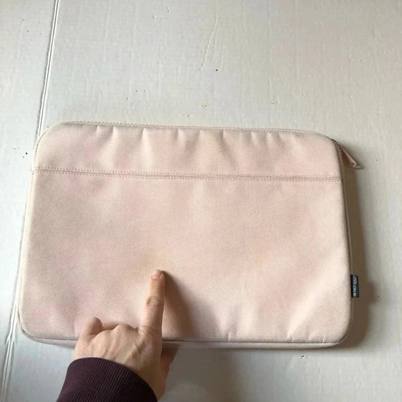 HERSCHEL Baby Pink  Laptop Case - Picture 5 of 10